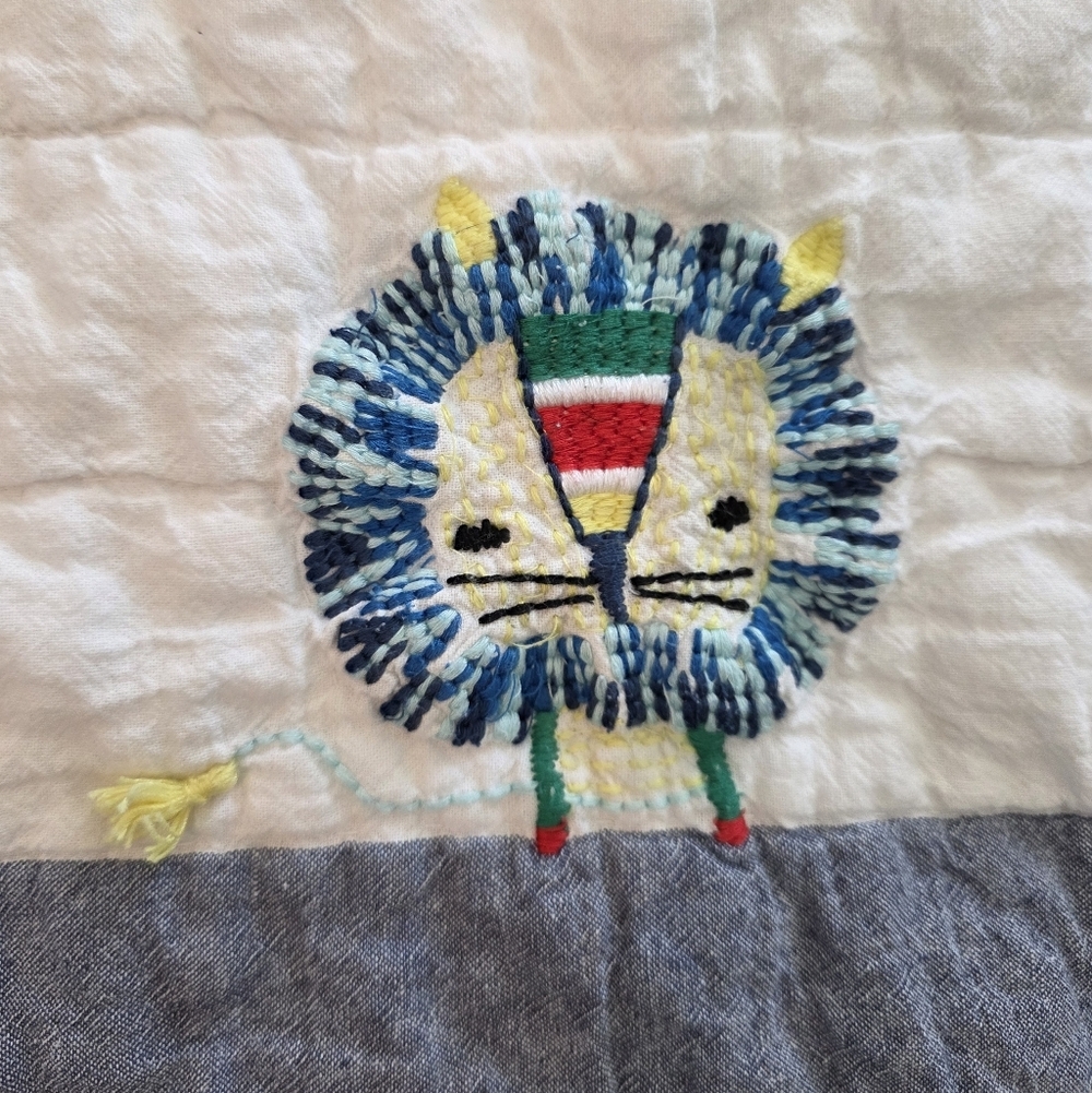 Pottery Barn Kids Colby Animal Baby Quilt Embroidered Alligator  Elephant Lion - Picture 5 of 10